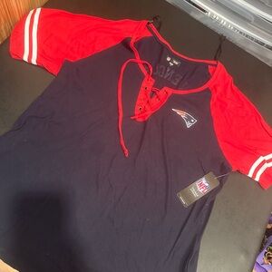 NFL Patriots women’s top NWT Red and Blue
